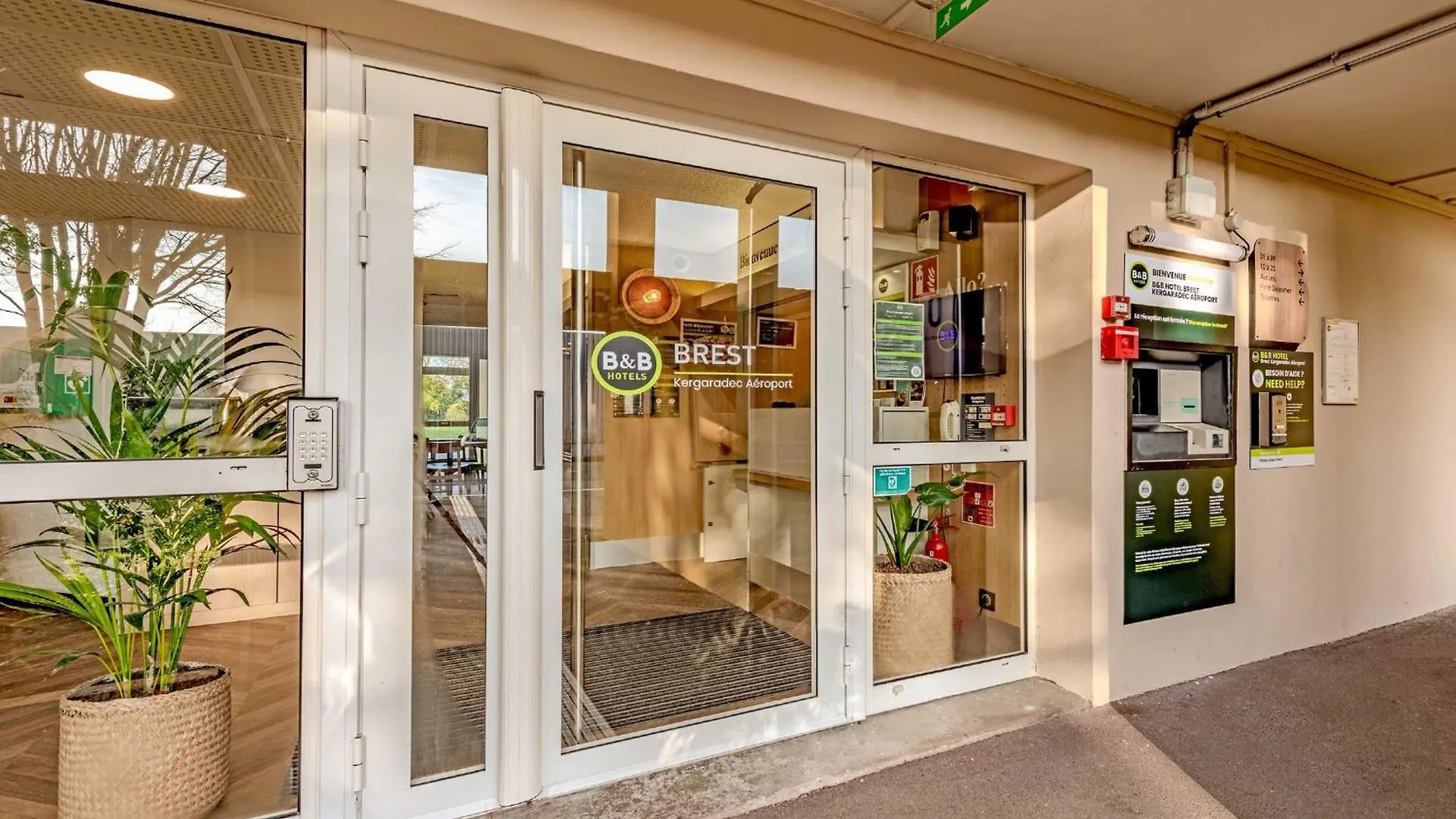 B&B Hotel Brest Kergaradec Aeroport グエヌー フランス