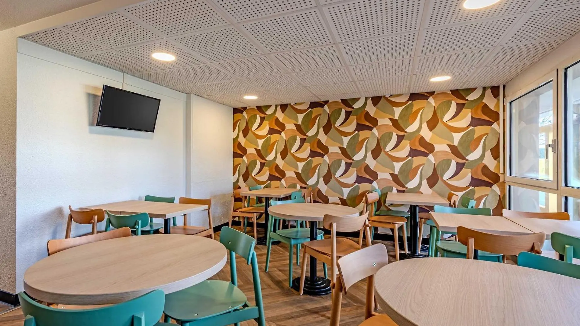 B&B Hotel Brest Kergaradec Aeroport グエヌー