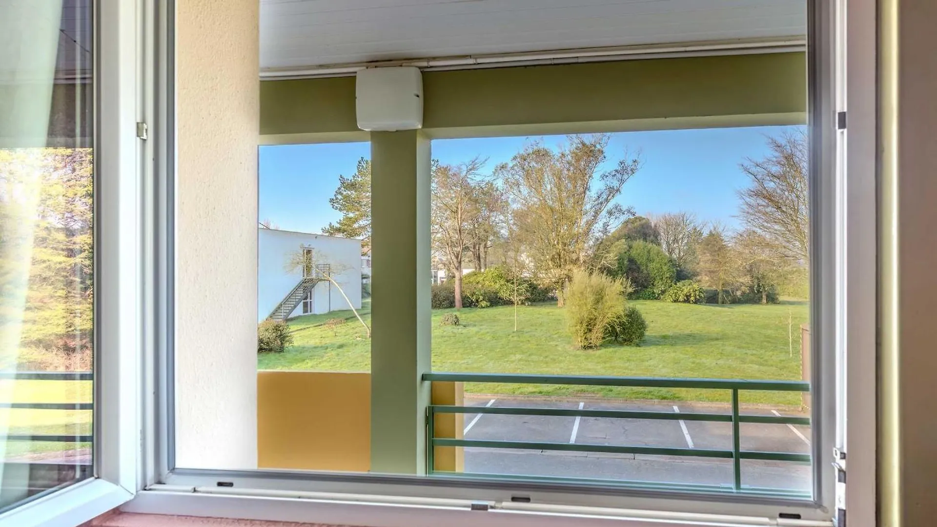 **  B&B Hotel Brest Kergaradec Aeroport Gouesnou France